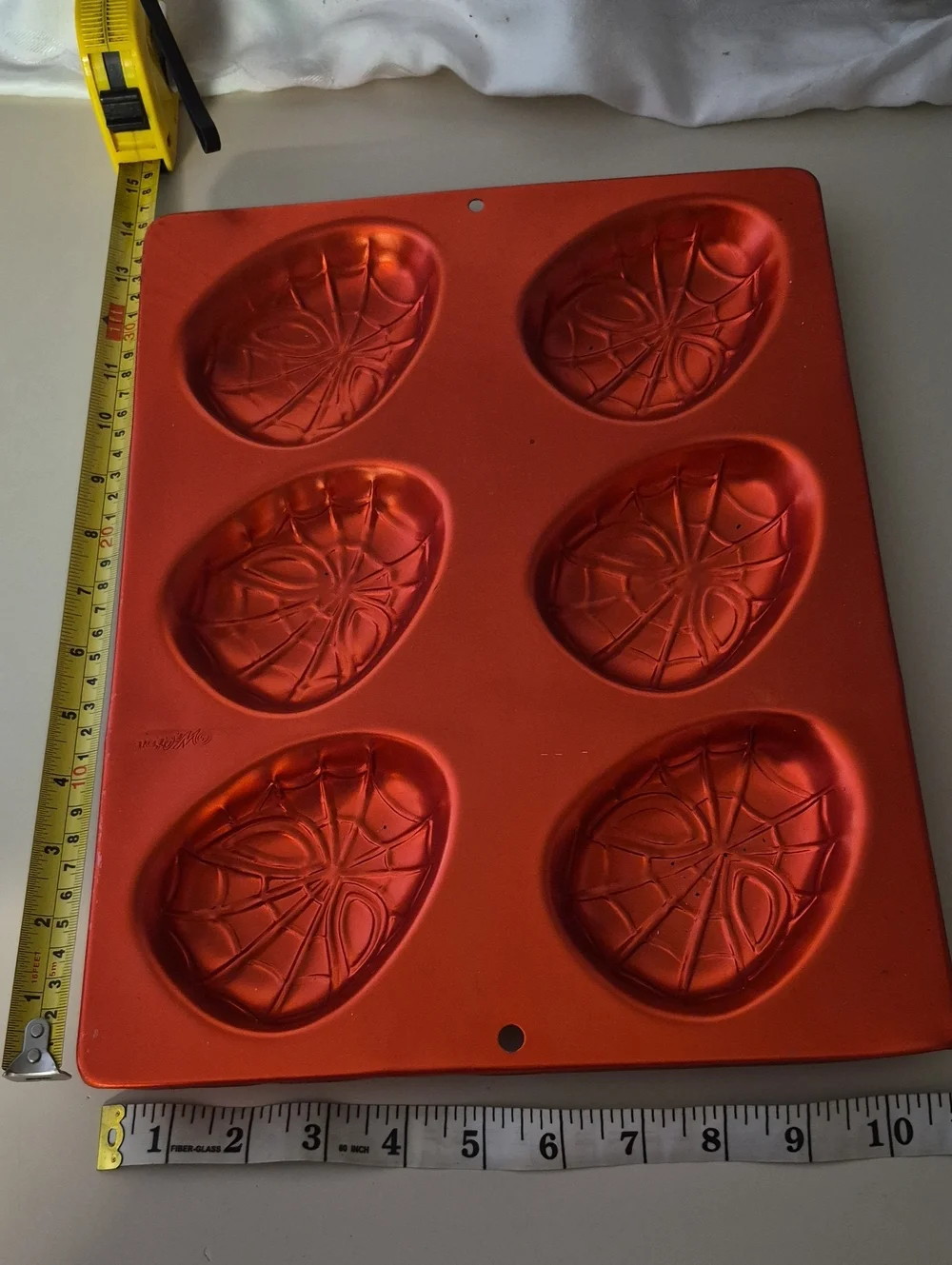 Wilton Marvel Spiderman Red Metal Mini Treat Cake Pan